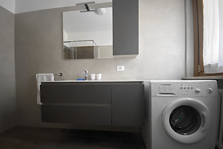 appartamento farfalle bagno con lavatrice bagno appartamento Farfalle completo di lavatrice